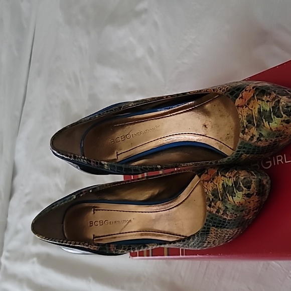 Heels,  💗 BCBG Pumps 6M - Picture 3 of 11
